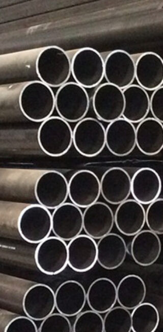https://mawjpipe.com/wp-content/uploads/2022/02/new-steel-pipes-1-320x650.jpg